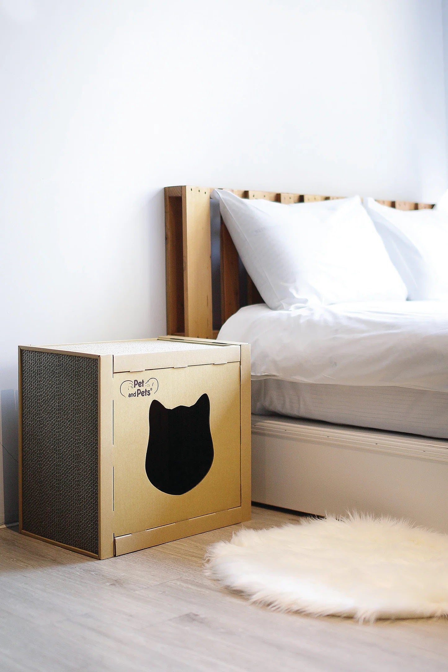 ザ ボックス キャットハウス ペットハウス 爪とぎハウス ベッドハウス 段ボールハウス キャットタワー つめとぎ 猫の爪とぎ ダンボール 高圧縮紙 おもちゃ ベッド ストレス解消 ねこ ネコ 猫 小動物 The Box